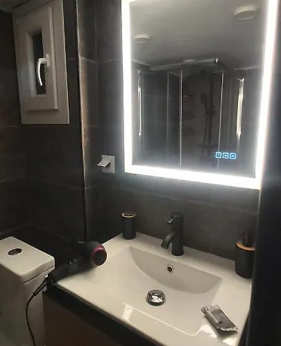 Sky Nomads Apartamento Tesalónica