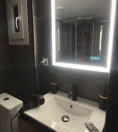 Sky Nomads Apartamento Tesalónica